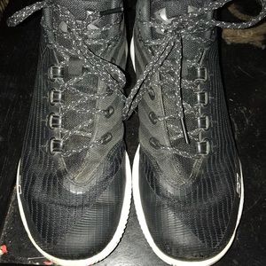 Stephen Curry 3 basketball shoes.